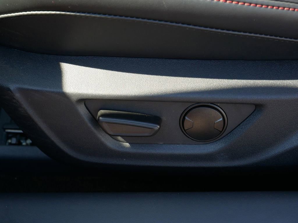 Used 2025 Ford Mustang GT Premium RWD image 15