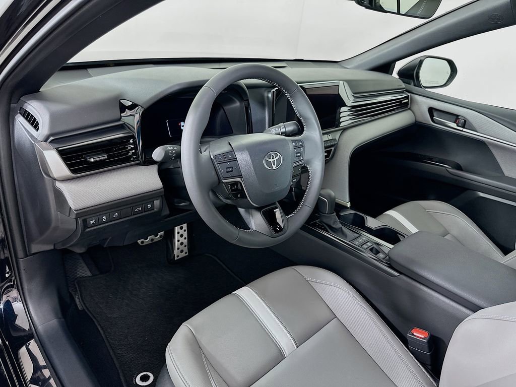 Certified 2025 Toyota Camry SE image 9