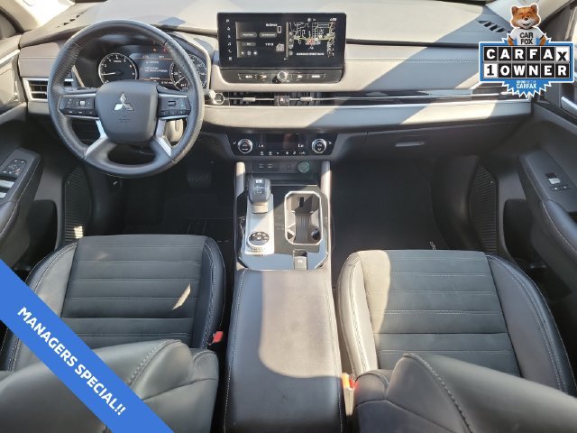 Used 2025 Mitsubishi Outlander SE FWD image 15