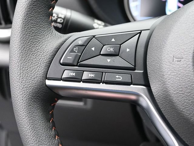 New 2025 Nissan Versa SR w/ Trunk Package FWD image 20