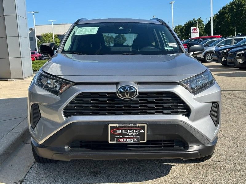 Used 2021 Toyota RAV4 LE AWD/4WD image 9