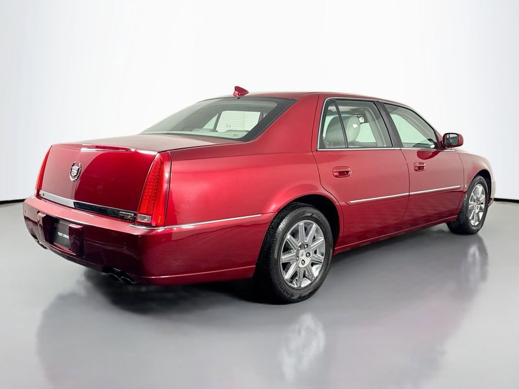 Used 2009 Cadillac DTS image 5