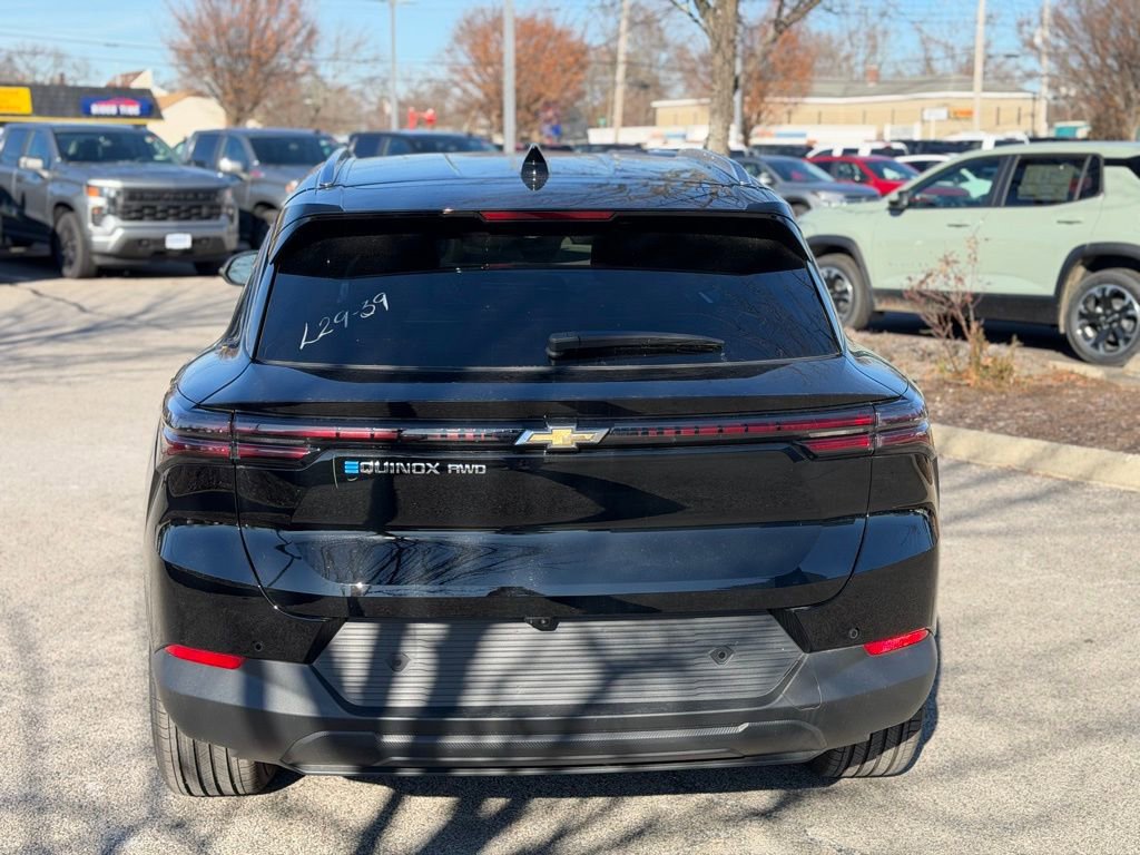 New 2026 Chevrolet Equinox EV LT AWD/4WD image 6