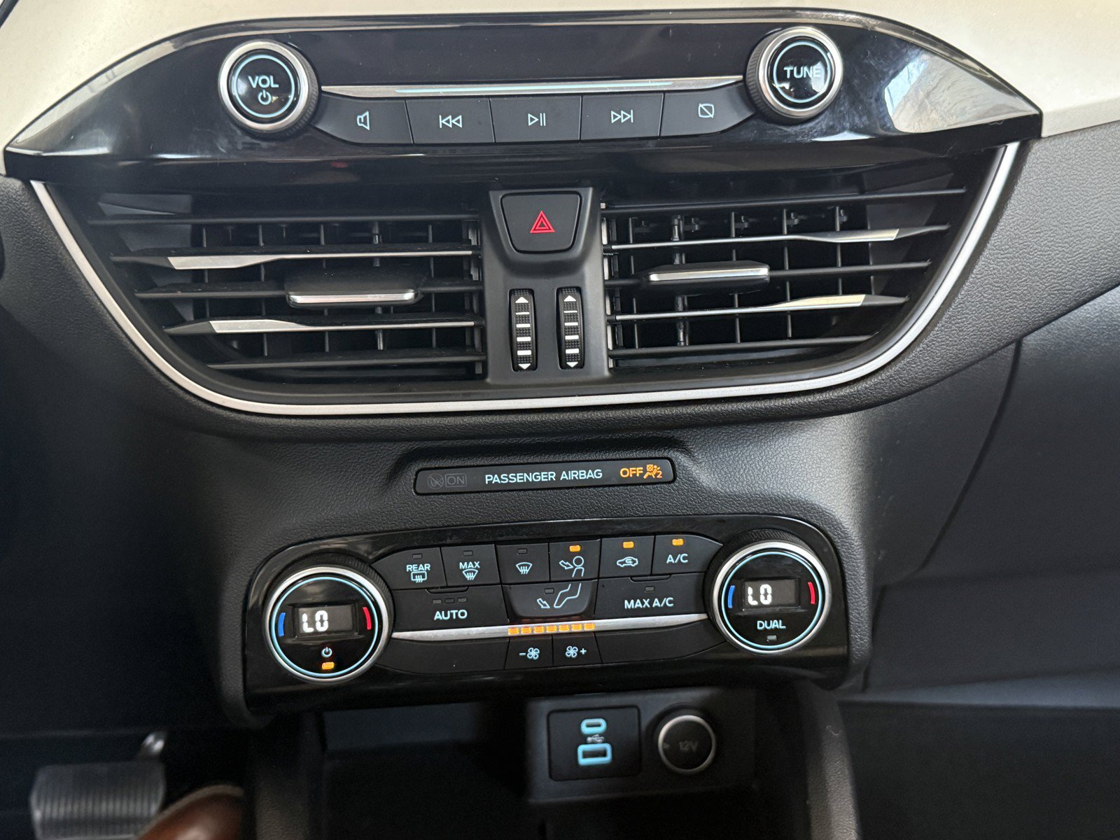 Used 2021 Ford Escape SE AWD/4WD image 14