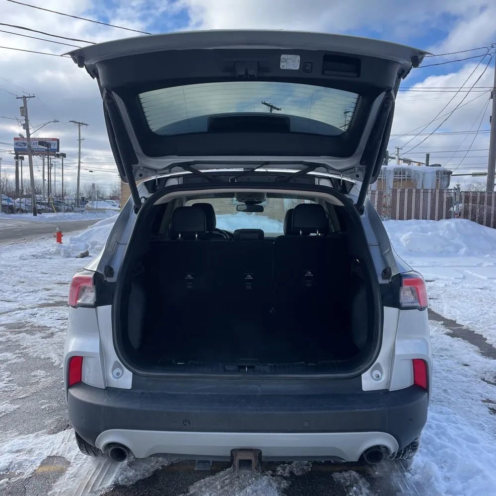 Used 2020 Ford Escape Titanium AWD/4WD image 9