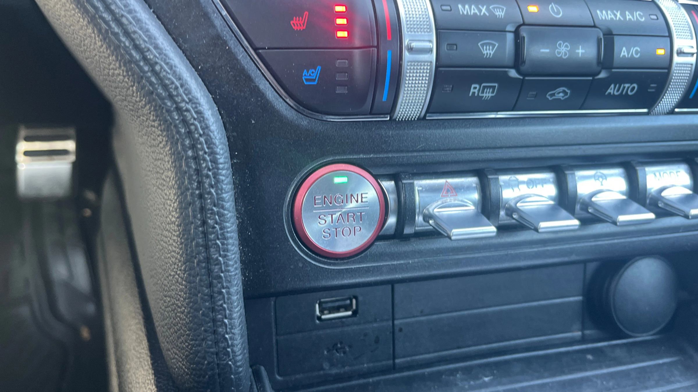 Used 2020 Ford Mustang Premium image 25