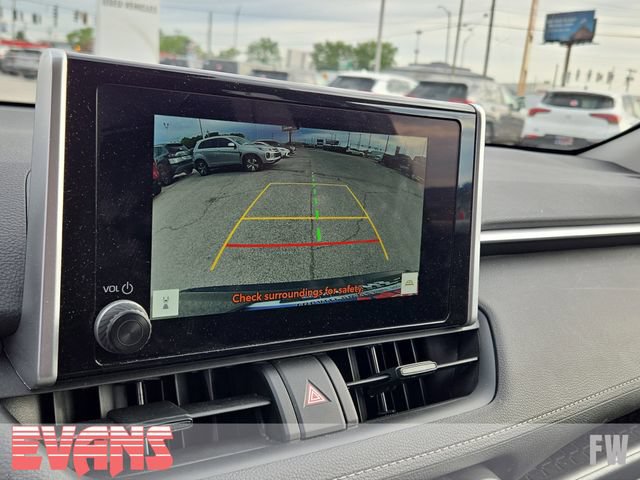 Used 2025 Toyota RAV4 XLE AWD/4WD image 7