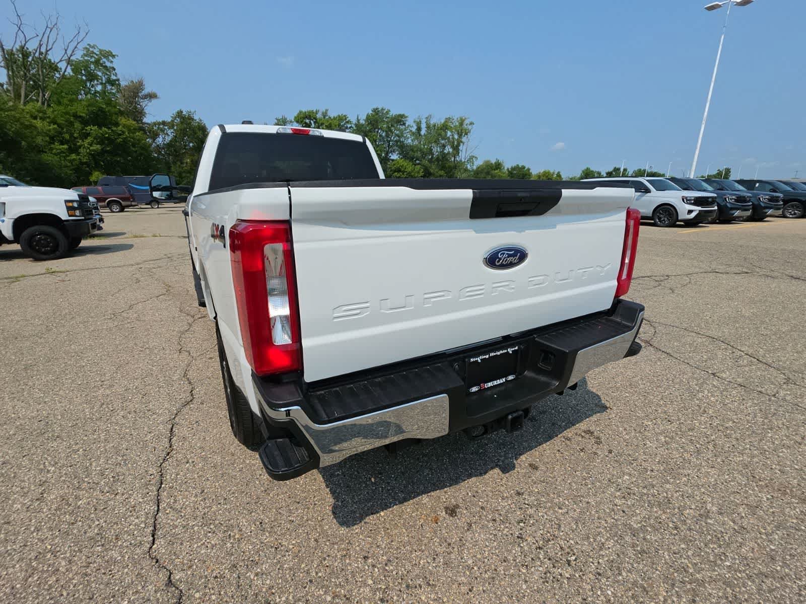 Used 2025 Ford F250 XLT AWD/4WD image 13