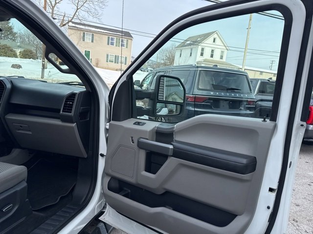 Used 2017 Ford F150 XLT w/ Equipment Group 302A Luxury image 34