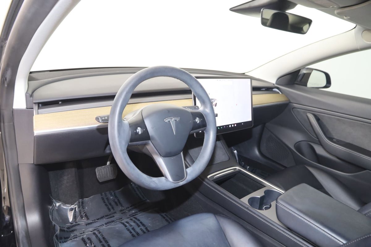 Used 2021 Tesla Model 3 Long Range AWD/4WD image 25