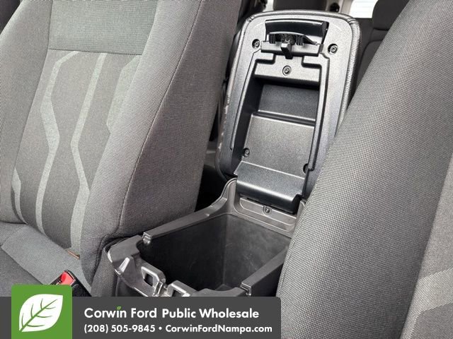 Used 2015 Ford Transit Connect XLT image 23