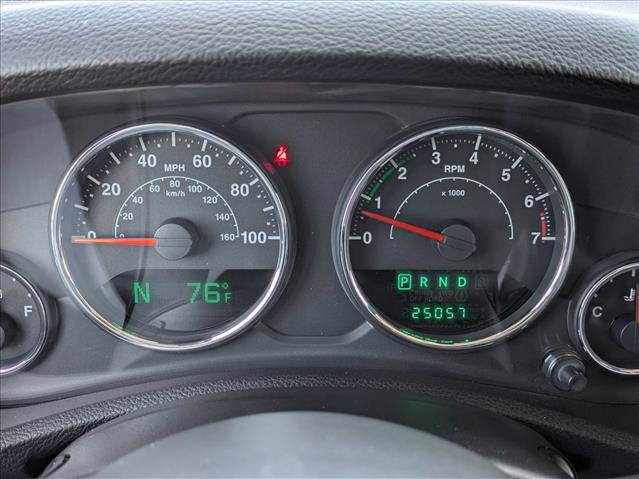 Used 2012 Jeep Wrangler Unlimited Sahara w/ Connectivity Group AWD/4WD image 11
