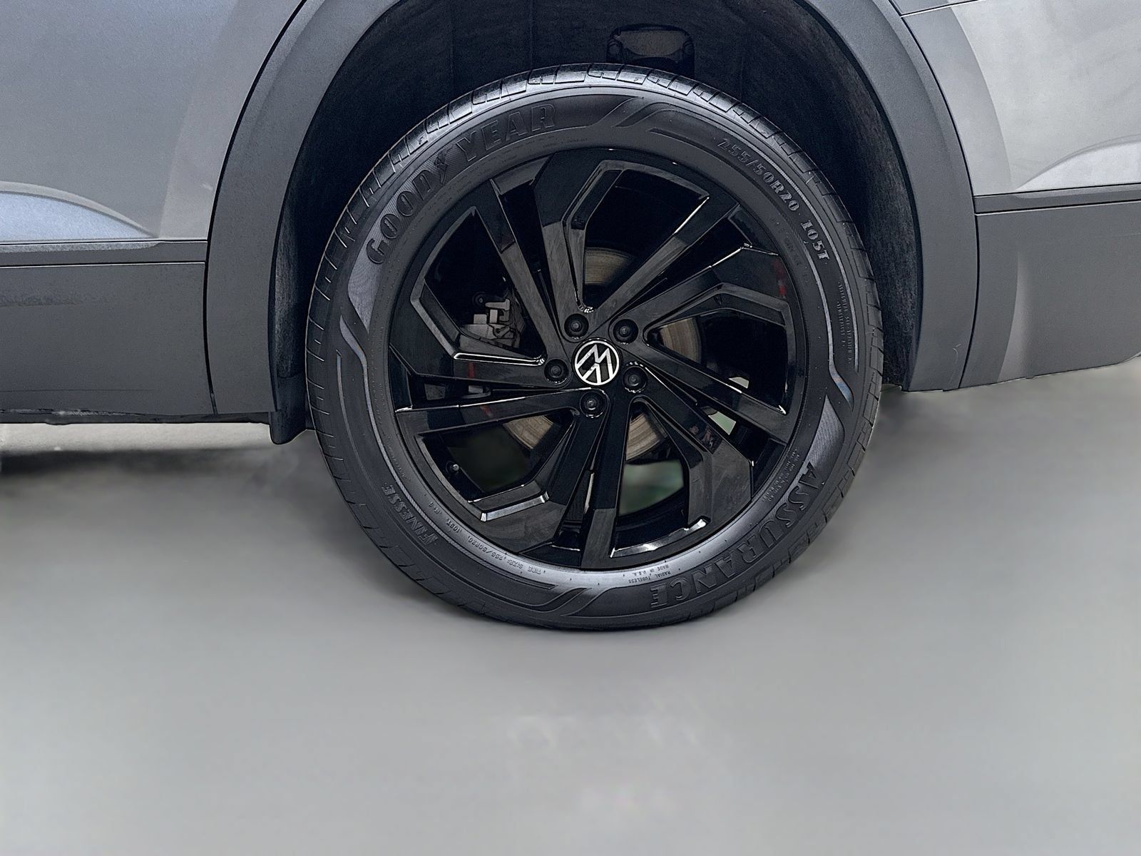Used 2023 Volkswagen Atlas SE w/ Black Wheel Package AWD/4WD image 35