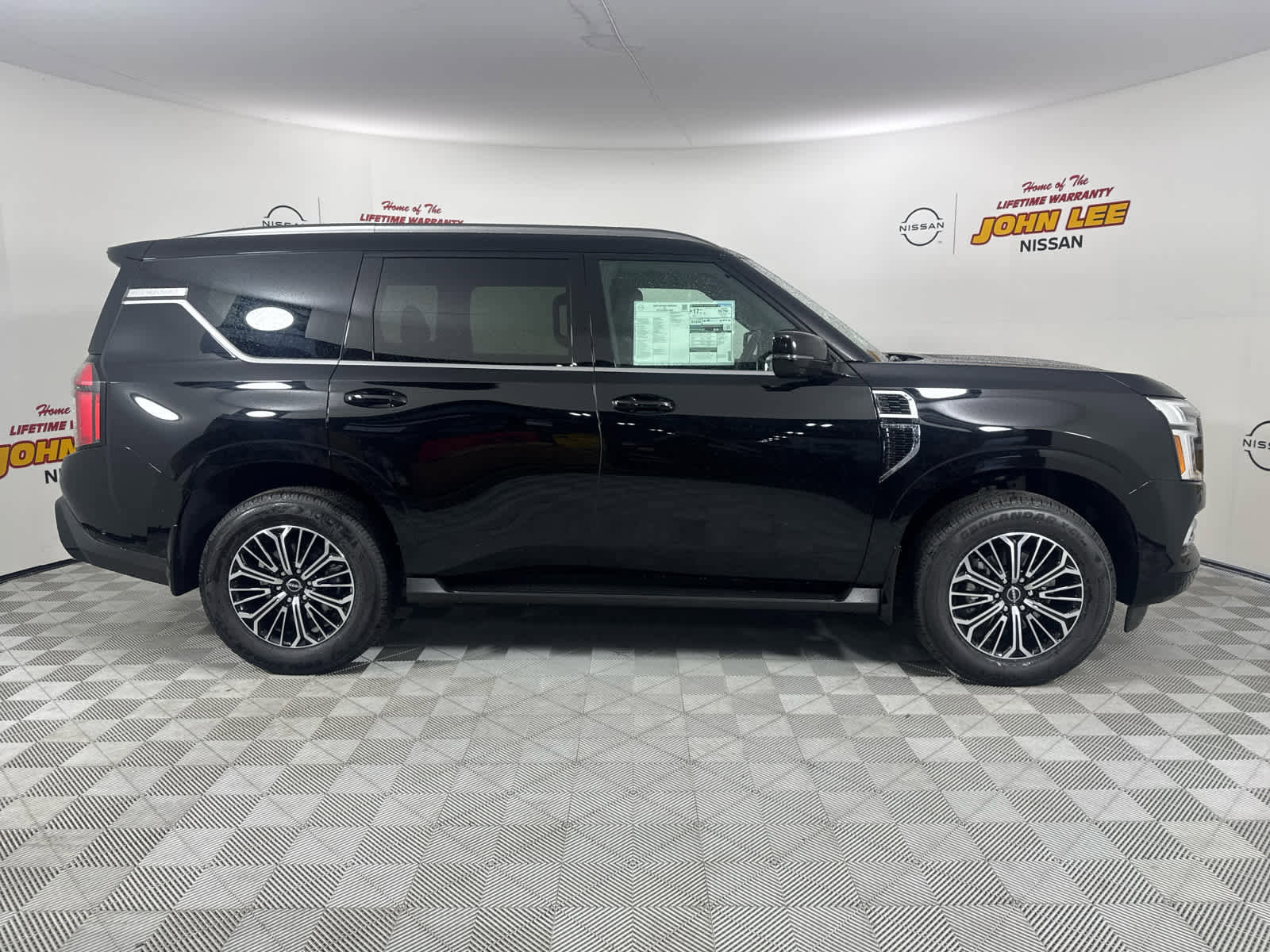 New 2026 Nissan Armada SL image 7