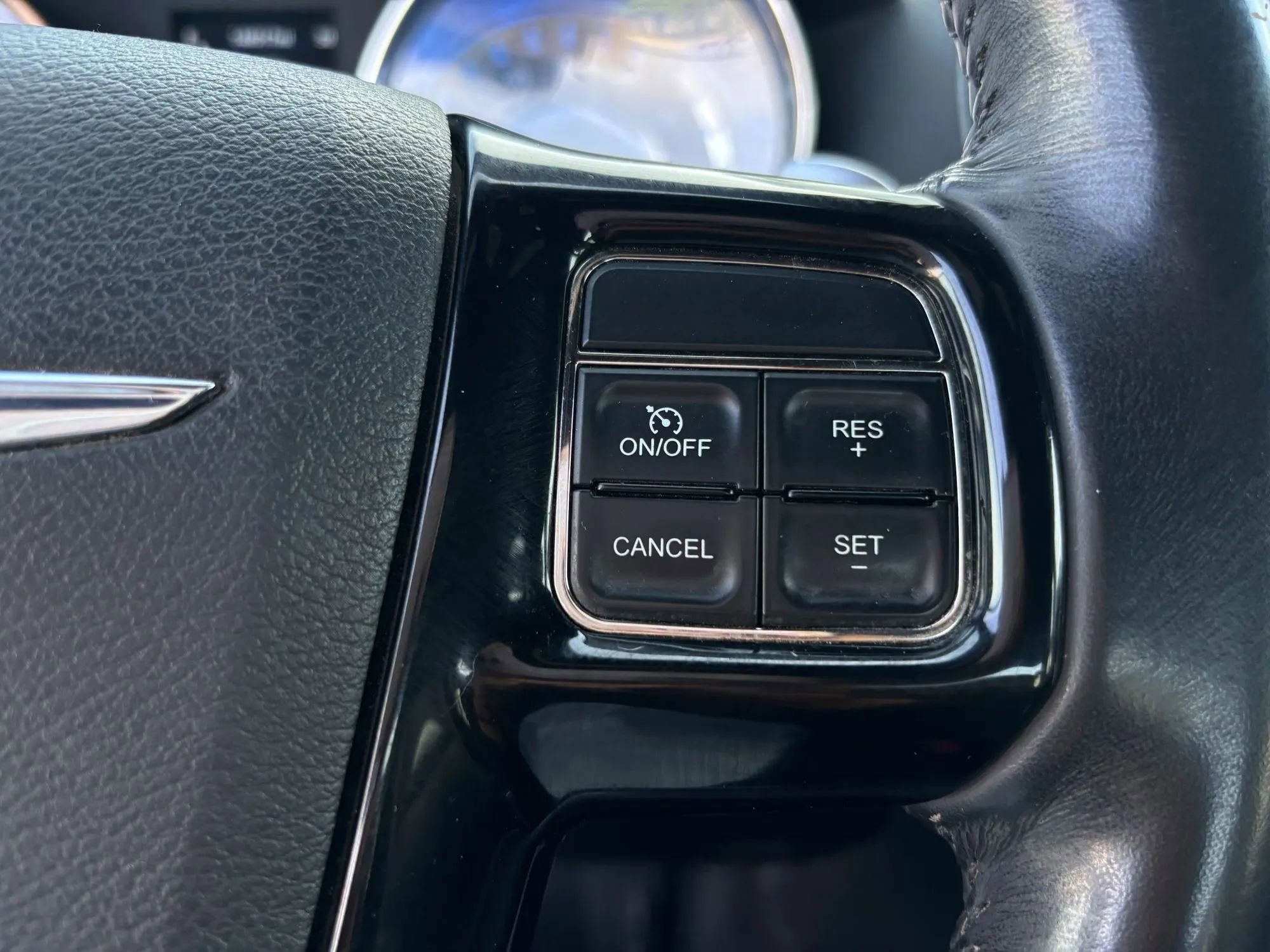 Used 2013 Chrysler 300 S image 11