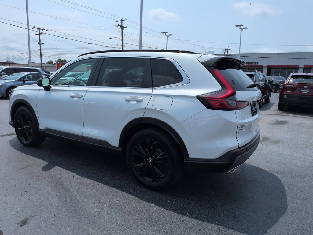 Used 2024 Honda CR-V Sport Touring image 3