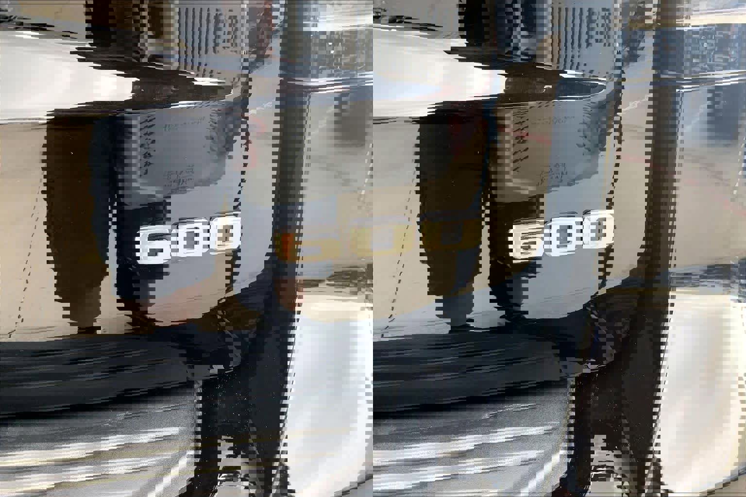 Used 2024 Cadillac Escalade Premium Luxury RWD image 10