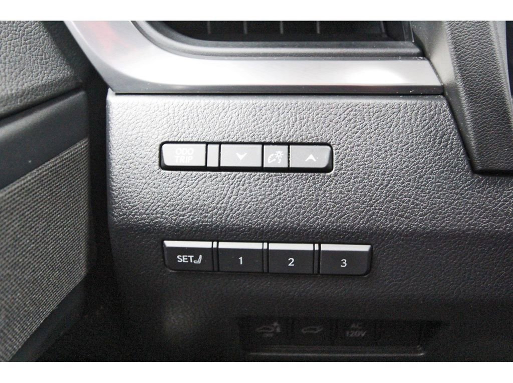 Used 2024 Lexus GX 550 w/ Accessory Package (2T) AWD/4WD image 21