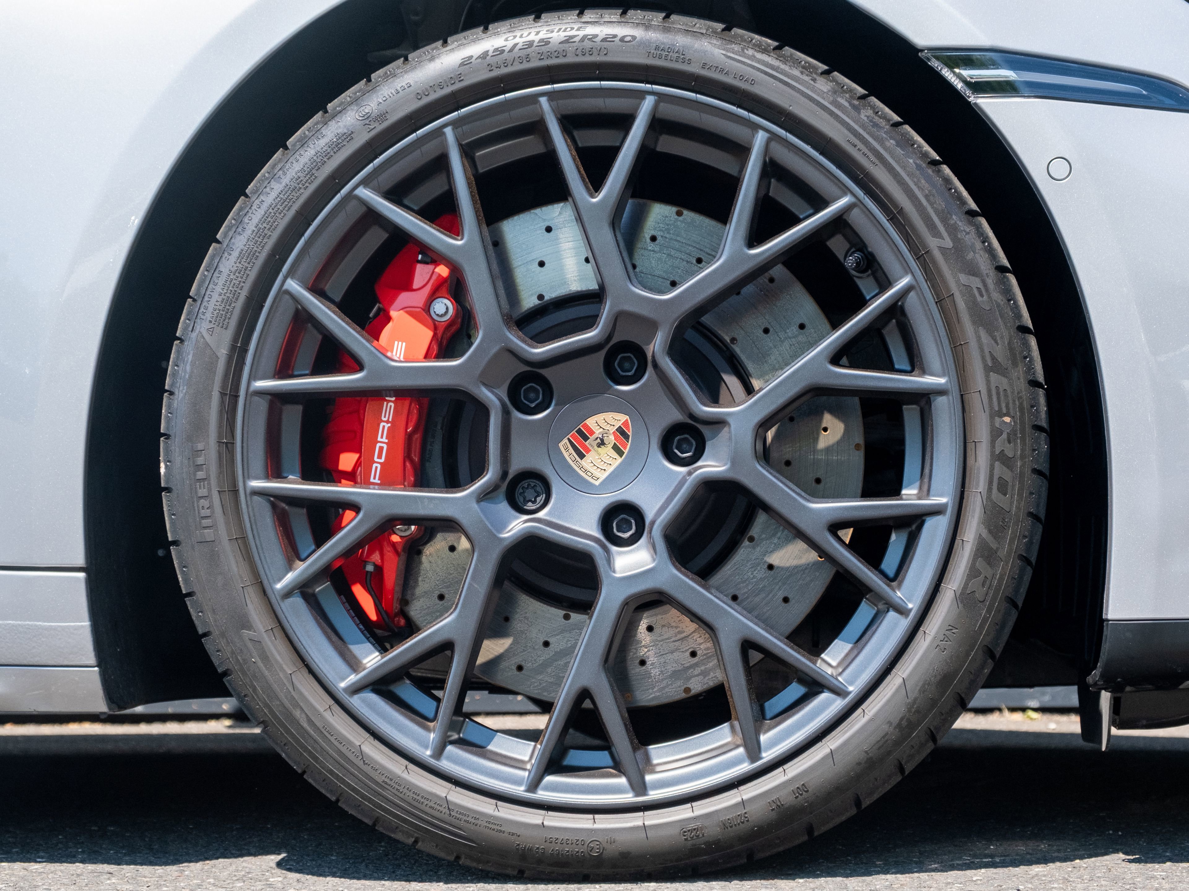 Certified 2025 Porsche 911 Targa 4 GTS AWD/4WD image 15
