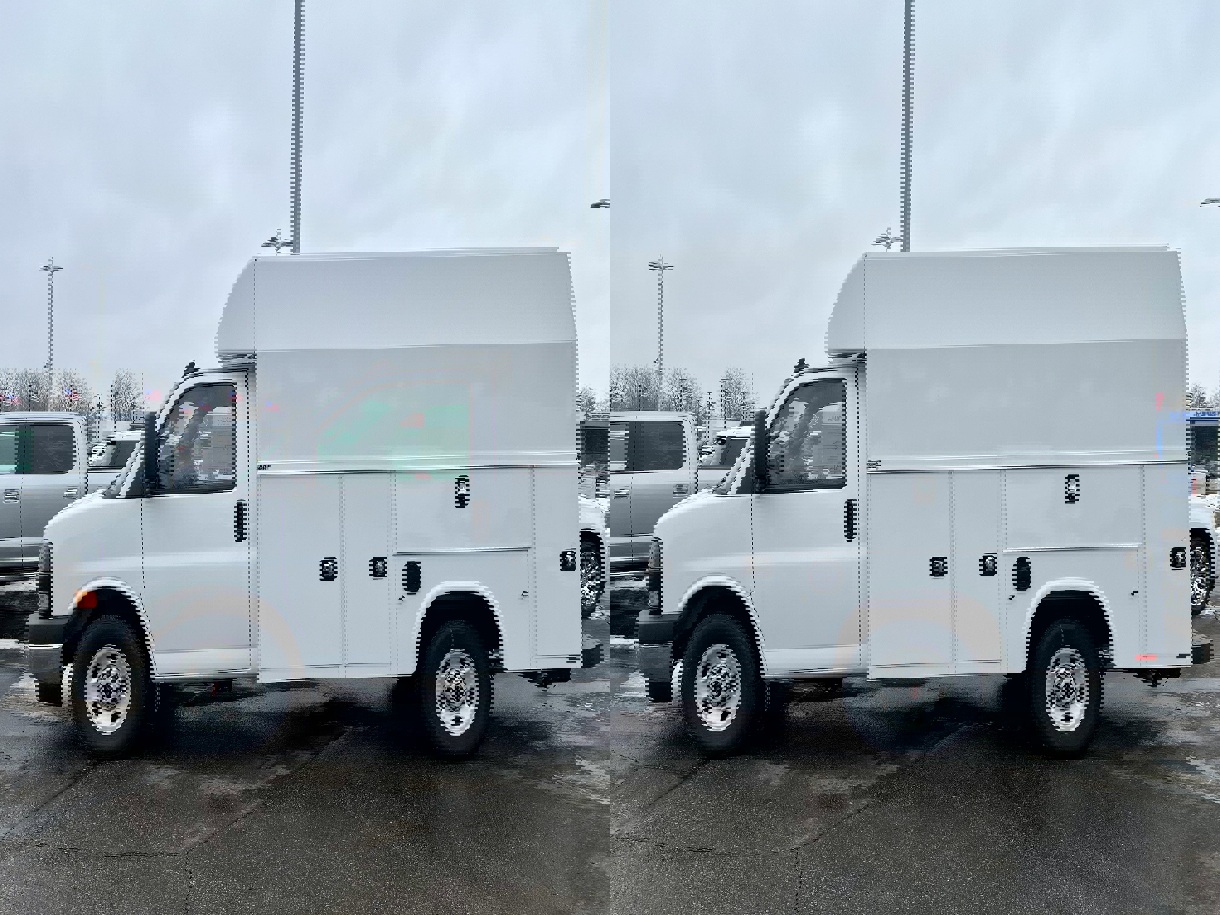 New 2025 GMC Savana 3500 w/ Power Convenience Package image 4