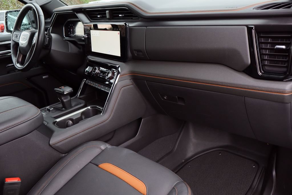 Used 2024 GMC Sierra 1500 AT4 w/ Technology Package image 32