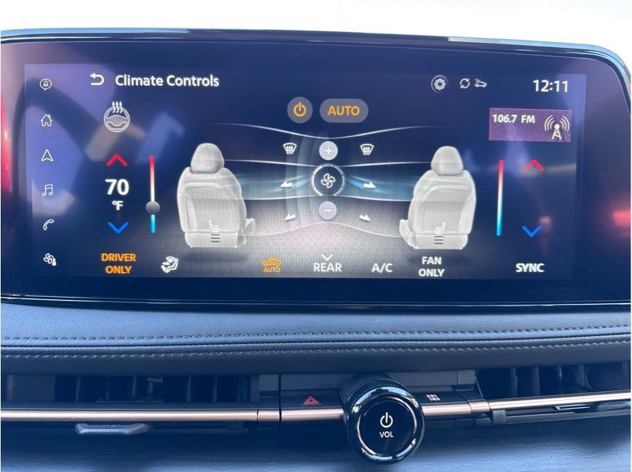 Used 2023 Nissan Ariya AWD image 28