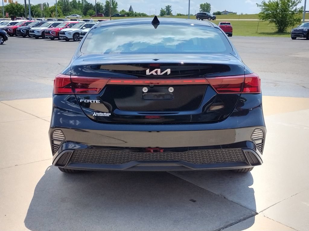 Used 2023 Kia Forte LXS FWD image 14