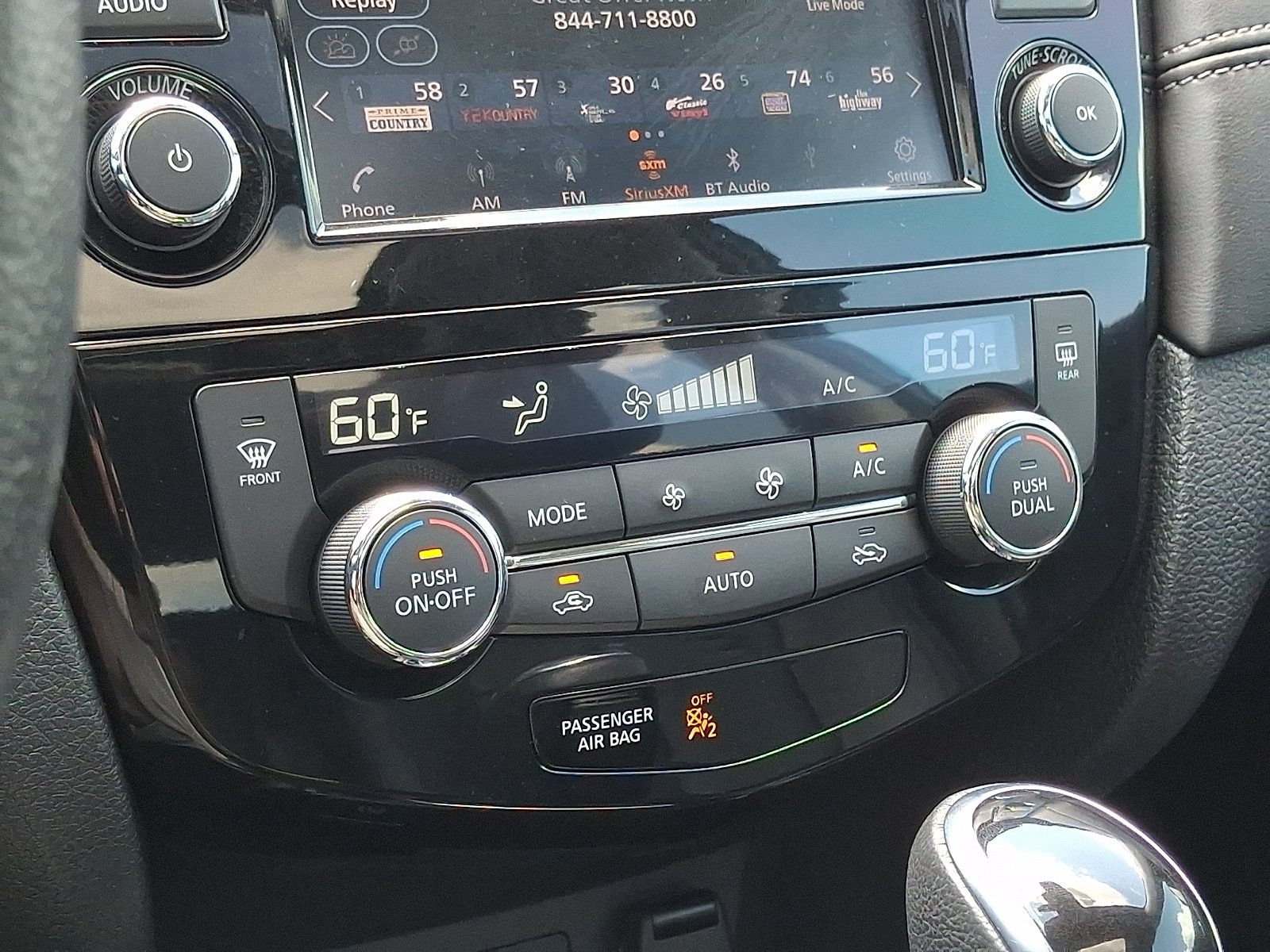 Used 2019 Nissan Rogue SL w/ Premium Package AWD/4WD image 19