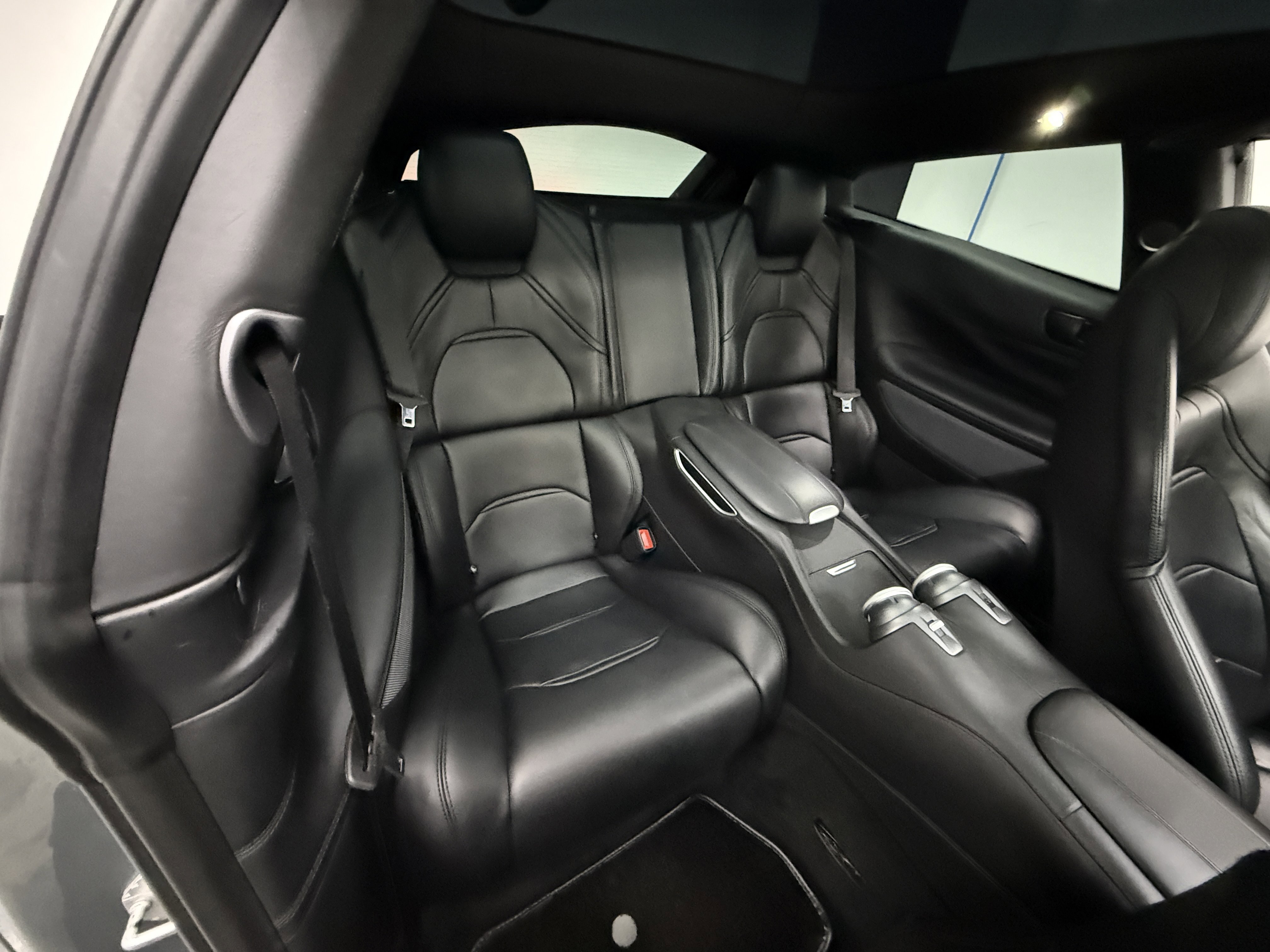 Used 2017 Ferrari GTC4Lusso image 24