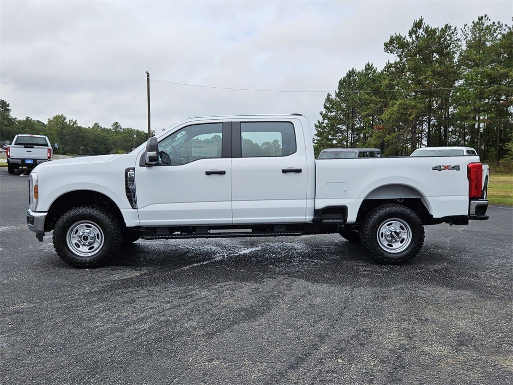 New 2026 Ford F250 4x4 Crew Cab Super Duty image 4
