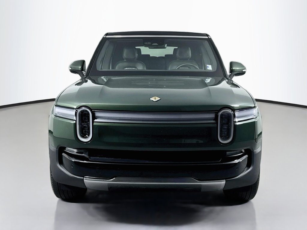 Used 2025 Rivian R1S Adventure Dual AWD/4WD image 3