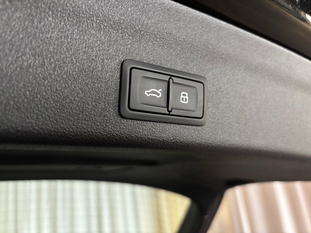 New 2025 Audi A6 Premium Plus image 36