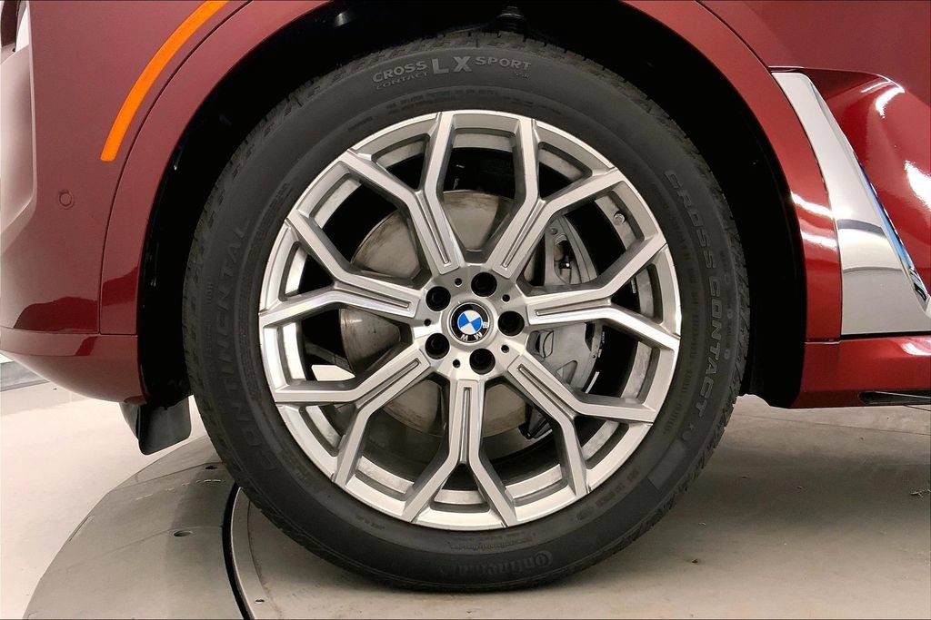 New 2026 BMW X7 xDrive40i w/ Premium Package AWD/4WD image 9
