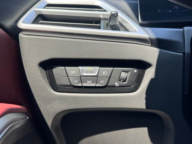 Certified 2025 BMW 330i xDrive Sedan image 17