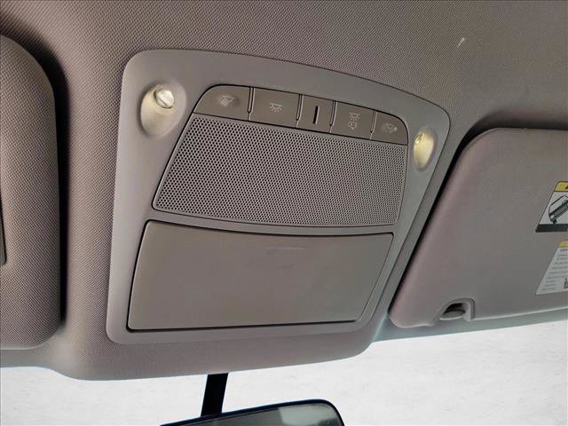 Used 2015 Nissan Rogue S FWD image 16