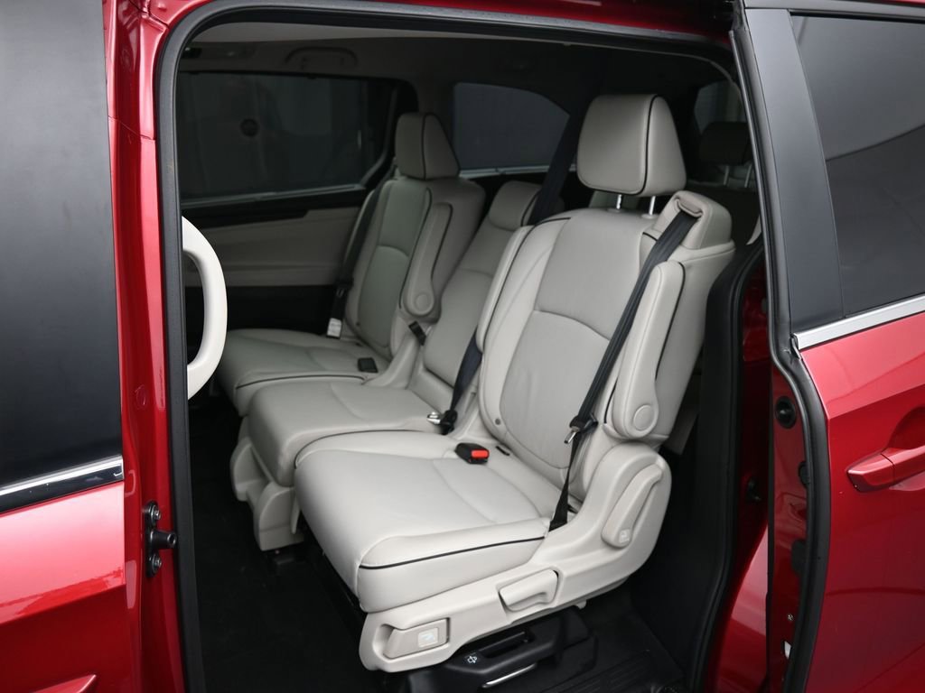Used 2025 Honda Odyssey Touring image 24