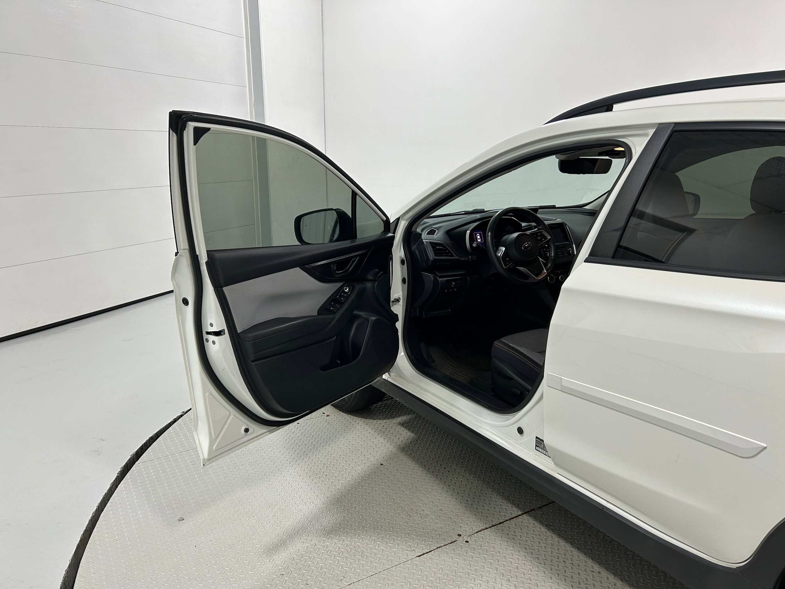 Used 2021 Subaru Crosstrek 2.0i Premium w/ Moonroof Package AWD/4WD image 23