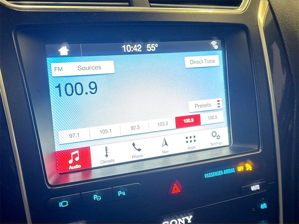 Used 2019 Ford Explorer Limited w/ Limited Luxury Package image 17