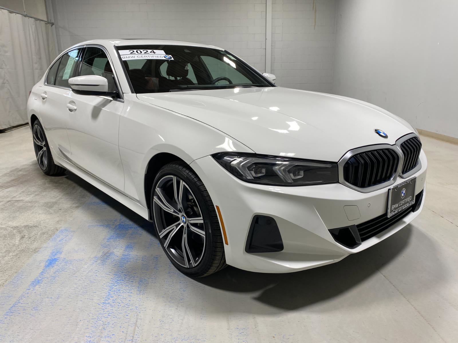 Certified 2024 BMW 330i xDrive 330i xDrive w/ Convenience Package image 4