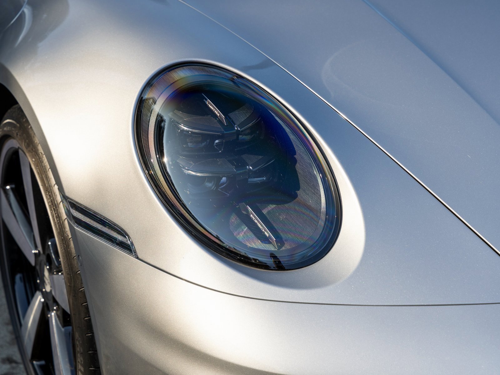 Certified 2025 Porsche 911 Carrera image 14