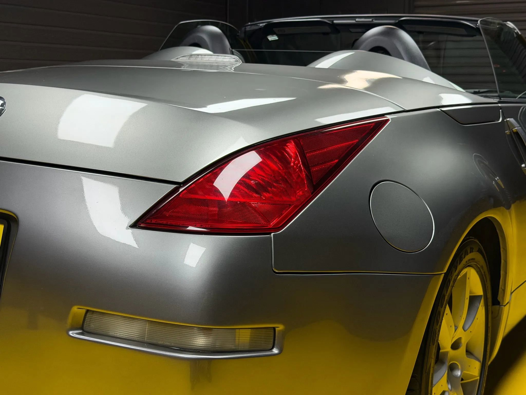 Used 2004 Nissan 350Z Touring image 8