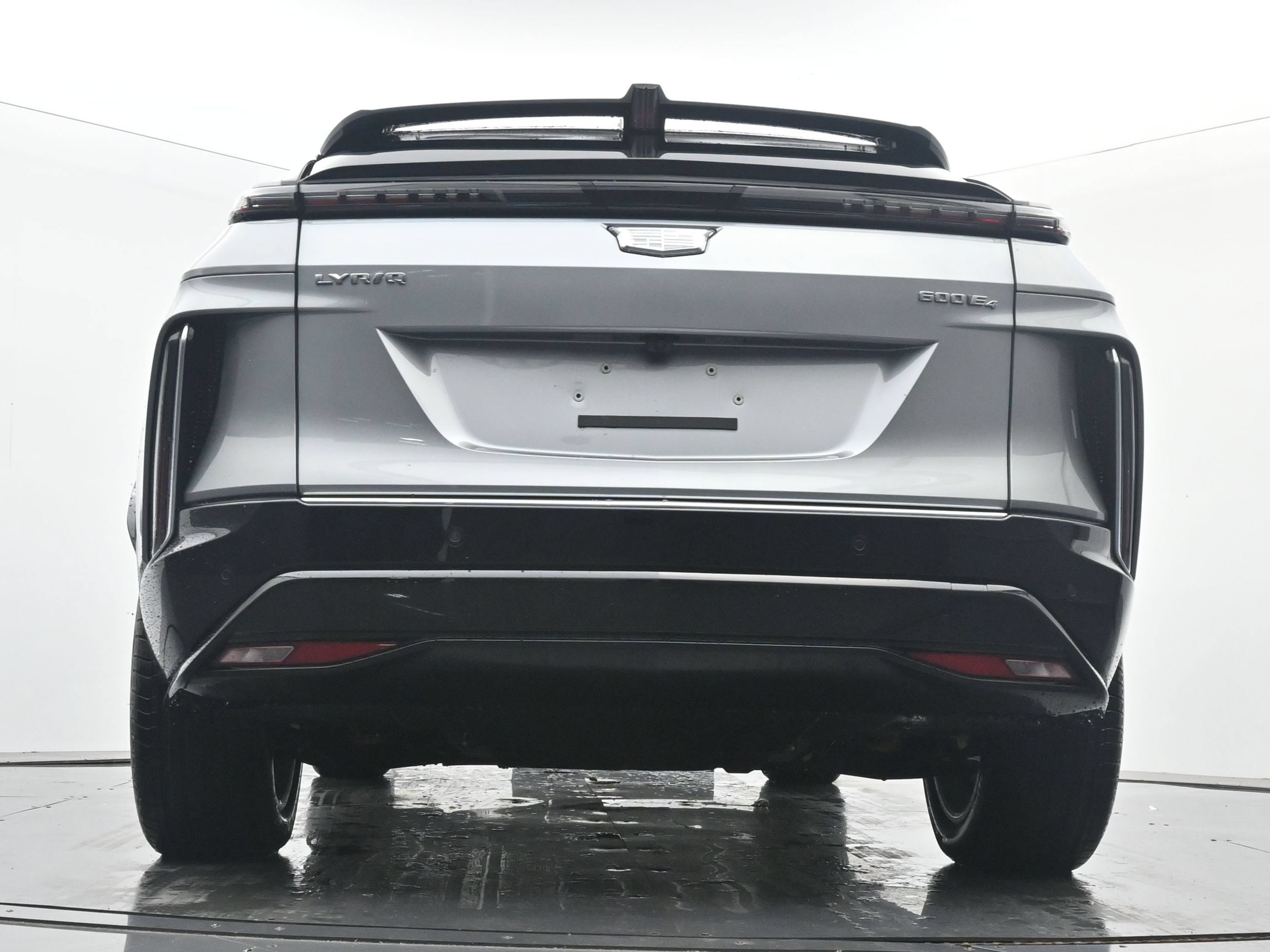 New 2026 Cadillac Lyriq Luxury w/ LPO, Floor Liner Package AWD/4WD image 18