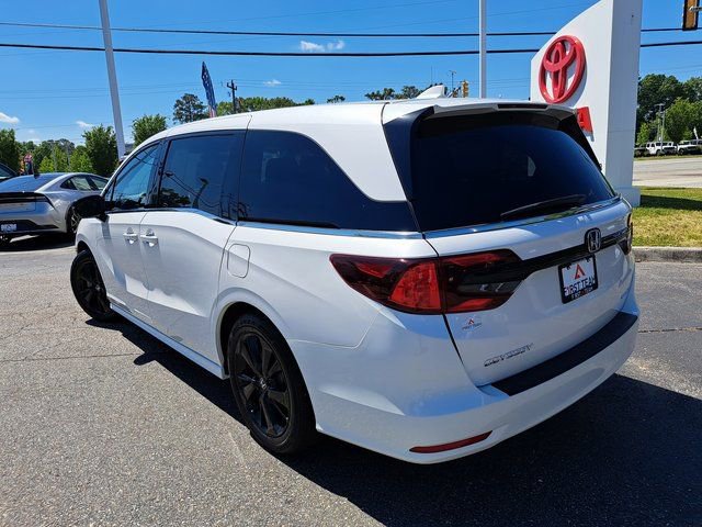 Used 2024 Honda Odyssey Sport image 11
