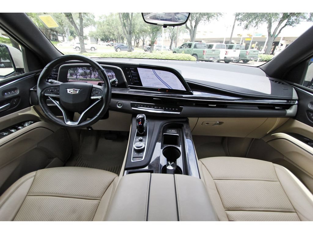 Used 2021 Cadillac Escalade Premium Luxury w/ LPO, Illumination Package RWD image 9
