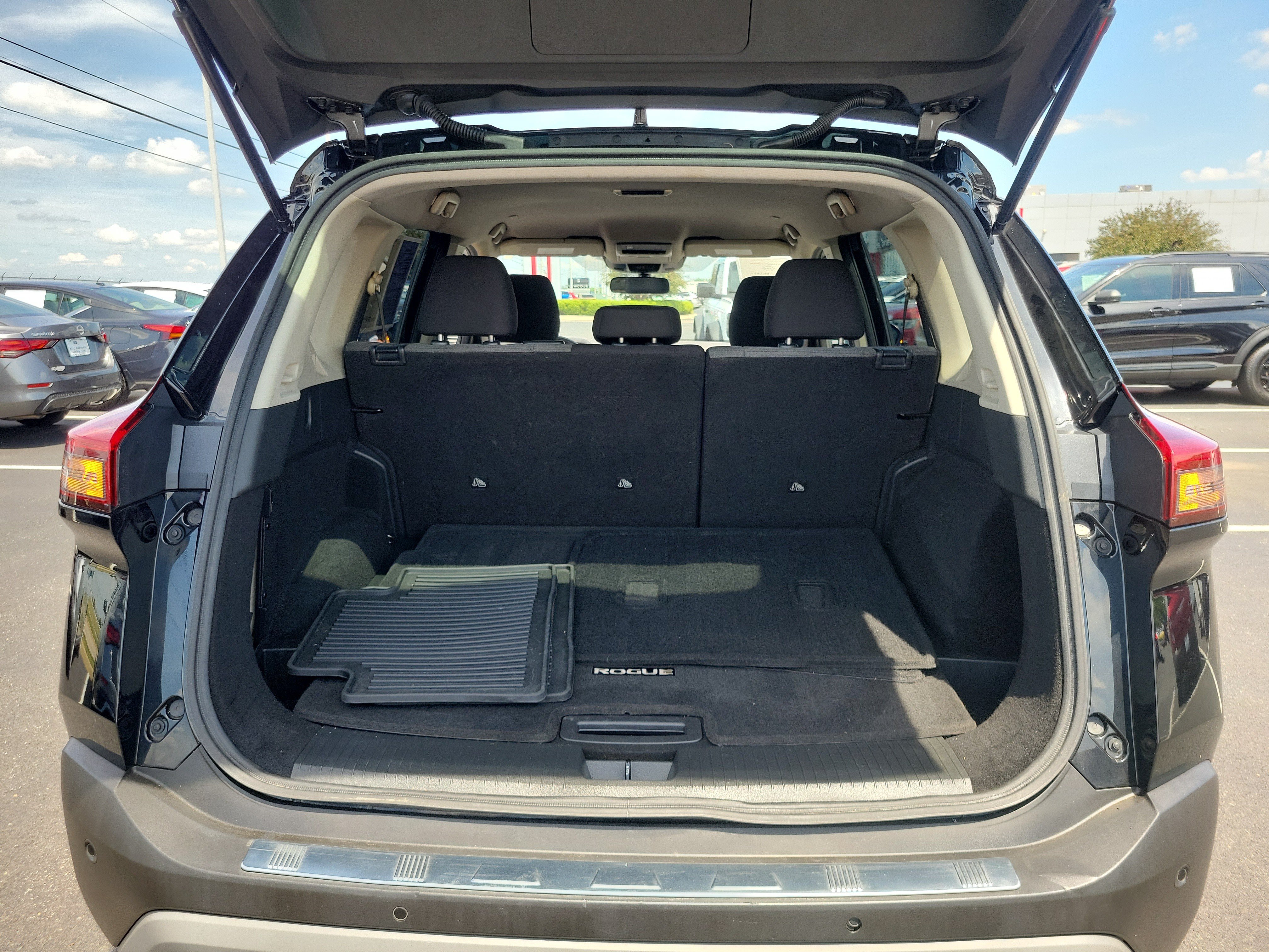 Certified 2023 Nissan Rogue SV AWD/4WD image 8