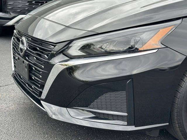 Used 2023 Nissan Altima 2.5 SV w/ SV Premium Package FWD image 8