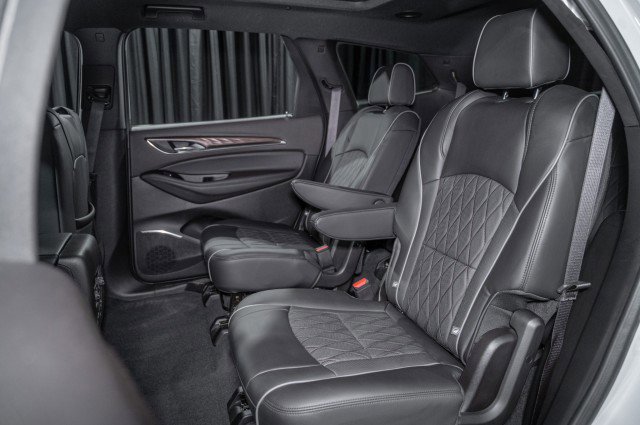 Used 2023 Buick Enclave Avenir w/ Avenir Technology Package image 12