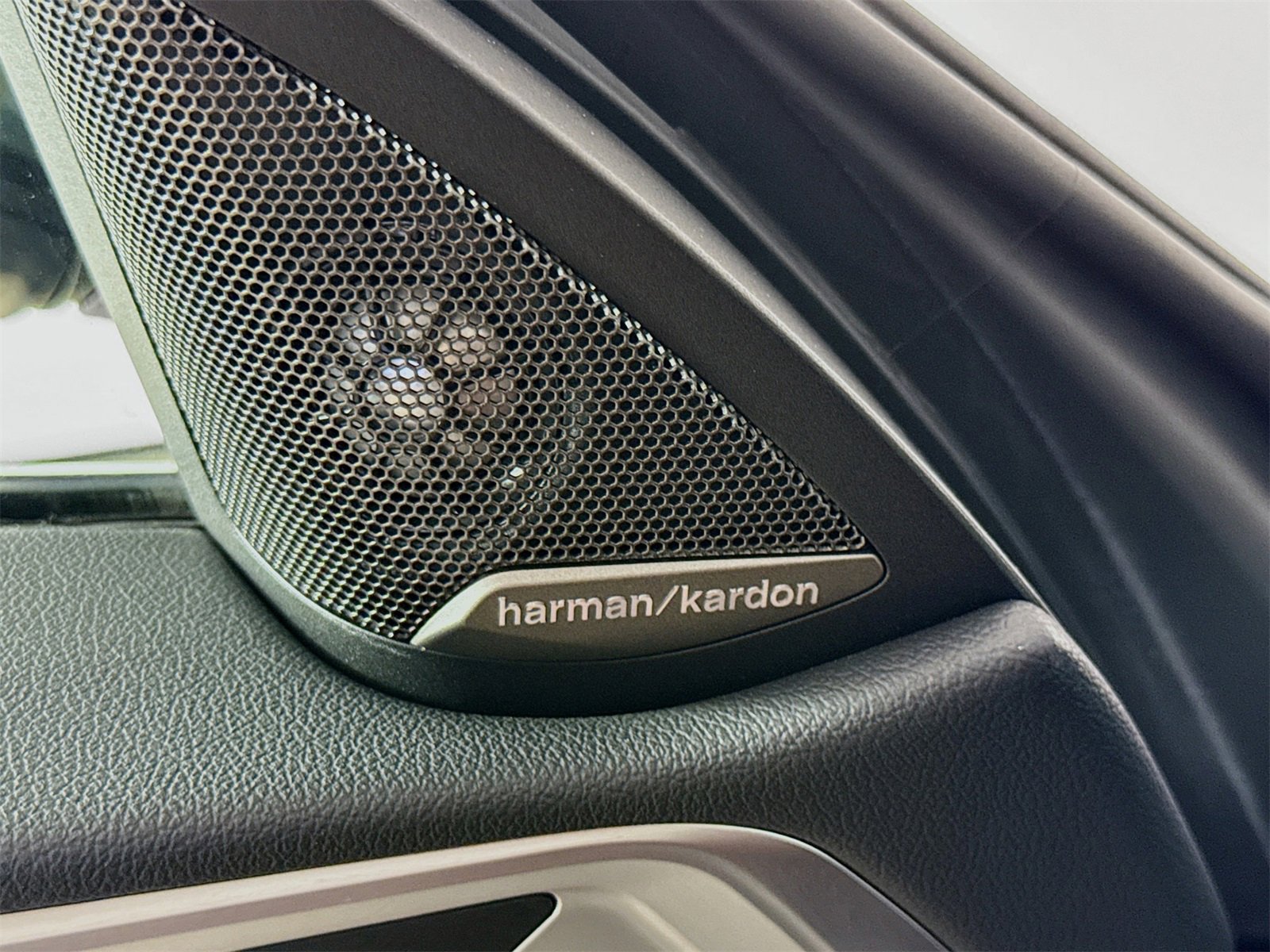 Certified 2023 BMW 430i Convertible w/ Convenience Package image 19