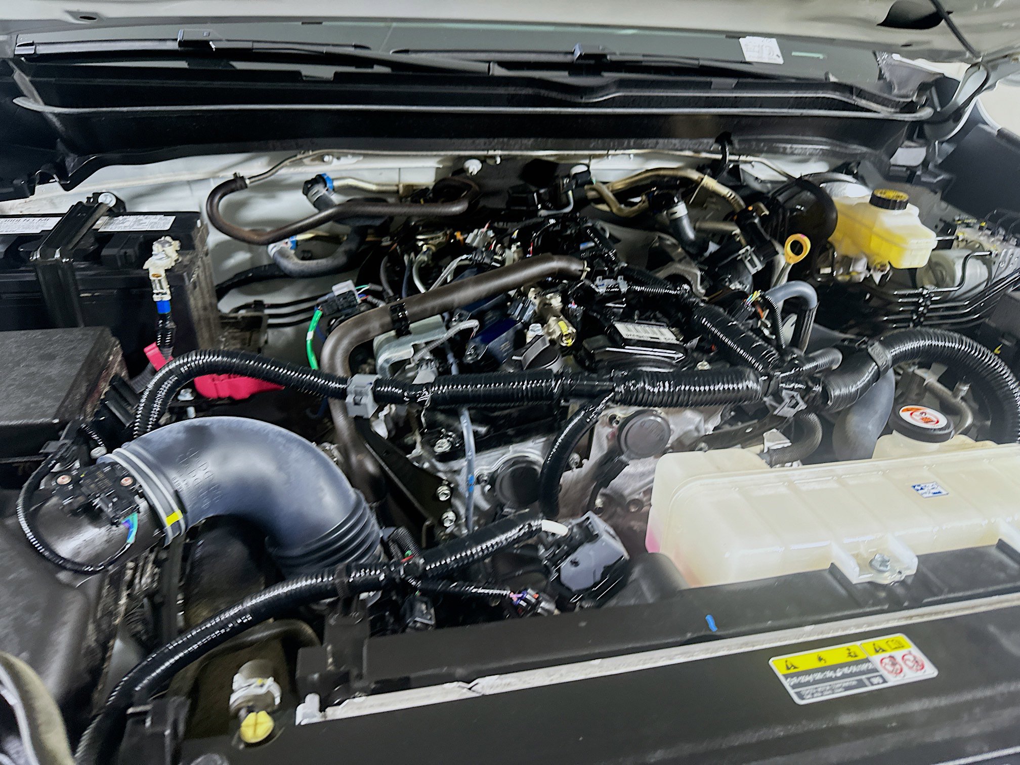 Used 2025 Toyota Tacoma SR RWD image 32