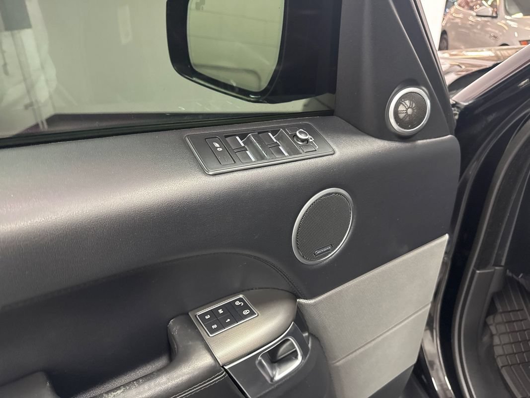 Used 2016 Land Rover Range Rover Sport HST AWD/4WD image 10